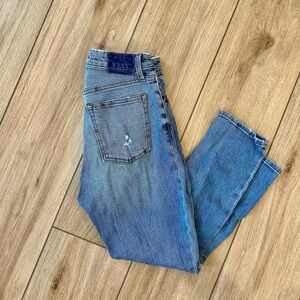 ABERCROMBIE & FITCH HIGH-RISE SKINNY JEANS